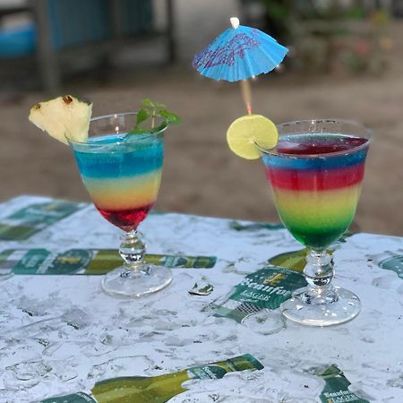 Marcelo Beach Club Lome Bagian luar foto