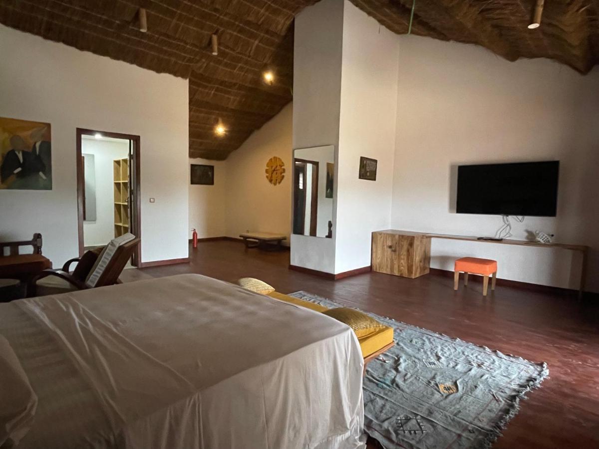 Marcelo Beach Club Lome Bagian luar foto