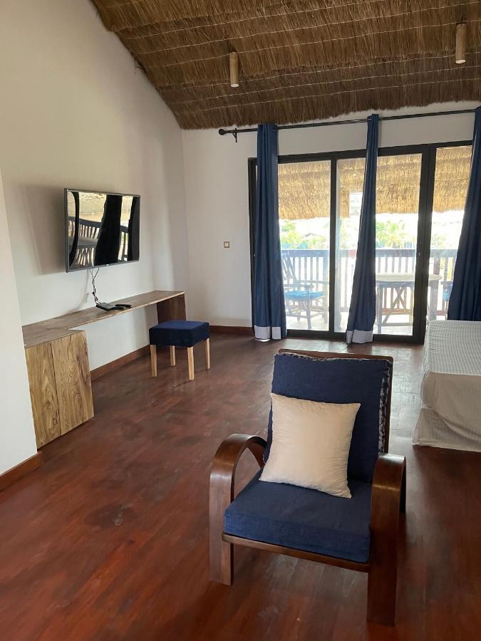Marcelo Beach Club Lome Bagian luar foto