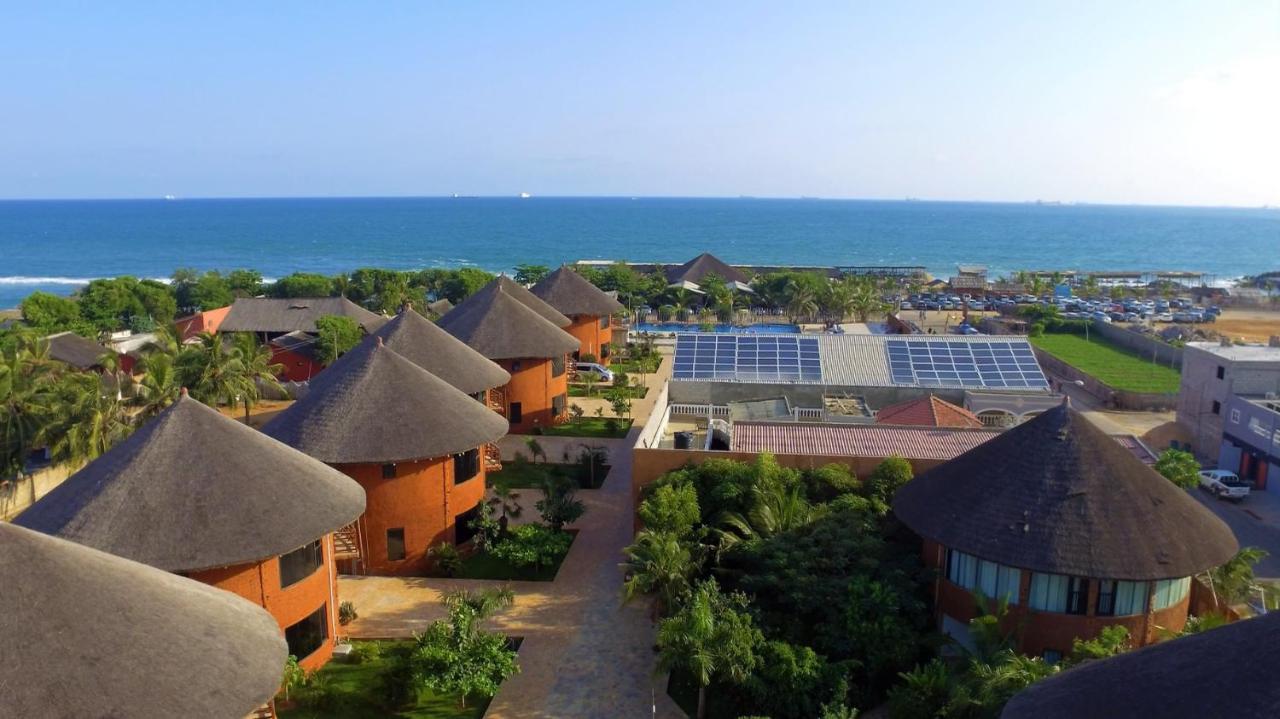 Marcelo Beach Club Lome Bagian luar foto